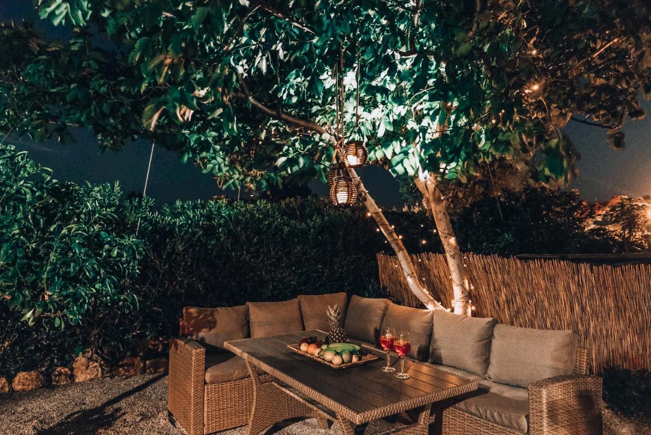 Villa Aspasia With Private Jacuzzi - Oasis Resort Kokkinos Pirgos Exterior photo