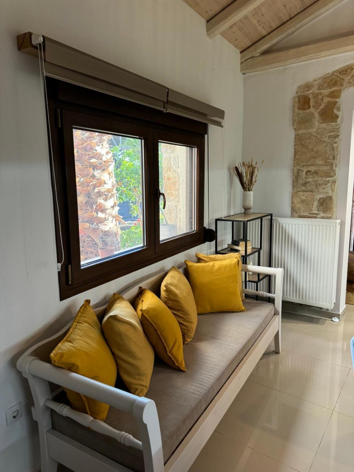 Villa Aspasia With Private Jacuzzi - Oasis Resort Kokkinos Pirgos Exterior photo